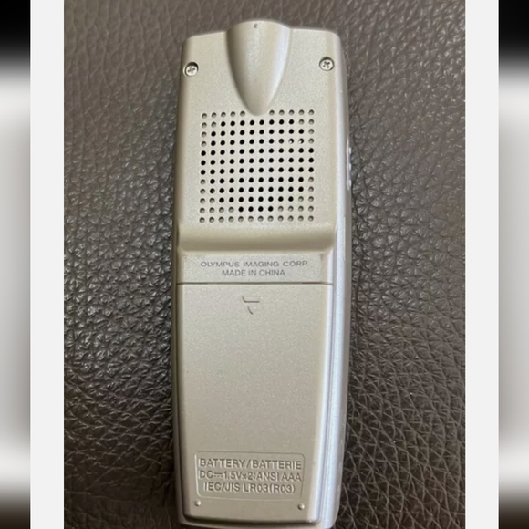 Olympus Handheld Digital Voice Recorder - Picture 2 of 5